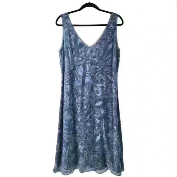 Old Navy Dresses & Skirts - ☆ Old Navy Blue Floral Paisley Vneck Y2K Sleeveless Rayon Slip Dress. 3/$30